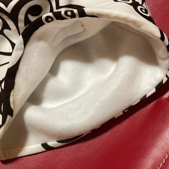 Skida BlackBrown and White Floral Women's Hat - Picture 2 of 2